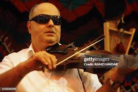 519 Black Violin Photos & High Res Pictures