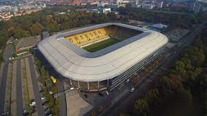 Austragungsort zahlreicher konzerte & großveranstaltungen sowie die heimat der sg dynamo dresden. Rudolf Harbig Stadion Heimstatte Von Dynamo Dresden Hat Ihren Alten Namen Zuruck Sportbuzzer De