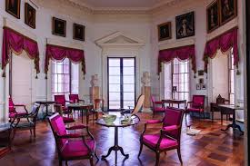 Get the best deals on dining room extending tables. Carolyn Richardson Author At L A Parent