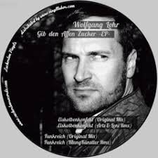 Stream Daniel Au music