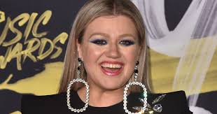 Úristen! Kelly Clarksont azonnal meg kellett műteni a Billboard Music  Awards után