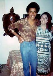 Check spelling or type a new query. ØªÙˆÙŠØªØ± Photos Histoires Ø¹Ù„Ù‰ ØªÙˆÙŠØªØ± Un Jeune Barack Obama Avec Sa Mere Histoire Https T Co Ftu5mbqhab