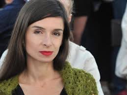 Marta kaczyńska to jedyna córka prezydenta rp lecha kaczyńskiego i marii kaczyńskiej , bratanica prezesa prawa i sprawiedliwości jarosława kaczyńskiego. Mieszkanie Marty Kaczynskiej Jak Mieszka Bratanica Jaroslawa Kaczynskiego