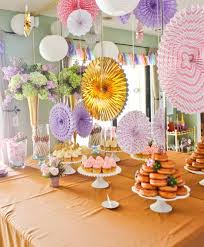 Baby shower hosts have several options to choose from. 11 Spring Baby Shower Themes