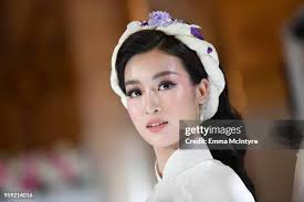 1,146 Vietnam Fashion Week Stock Photos, High-Res Pictures, and Images