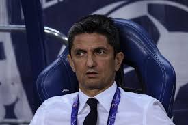 يرى المدرب الروماني رازفان لوشيسكو المدير الفني لفريق الهلال السعودي أن فريقه مثل ليفربول الإنجليزي بشأن هبوط مستواه في الفترة الأخيرة مشيرًا إلى أن تذبذب المستوى. Ø¥ØµØ§Ø¨Ø© Ù„ÙˆØ´ÙŠØ³ÙƒÙˆ Ù…Ø¯Ø±Ø¨ Ø§Ù„Ù‡Ù„Ø§Ù„ Ø§Ù„Ø³Ø¹ÙˆØ¯ÙŠ Ø¨ÙÙŠØ±ÙˆØ³ ÙƒÙˆØ±ÙˆÙ†Ø§ Ù‚Ù†Ø§Ø© ØµØ¯Ù‰ Ø§Ù„Ø¨Ù„Ø¯
