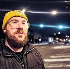 What affordable neighborhoods in Chicago are recommended for post-grad  young adults to live in?