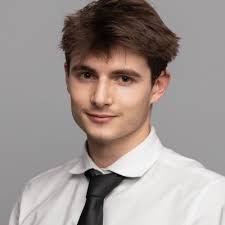 This week we sit down with Ben Hanneman, a Marketing Strategy Manager for  The Walt Disney Studios releasing this Wednesday. Ben started as an intern  and his career at 20th Century Fox