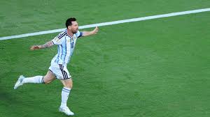 'Último tango': Messi destoa ao usar chuteira especial que não é rosa