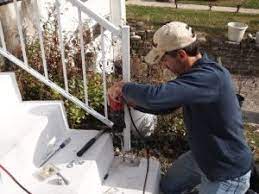 People Working Cooperatively Repair Affair In Cincinnati People Working Cincinnati Volunteer