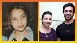 باسل خياط، كريم فهمي وأحمد فهمي يستضيفون النجمات ويناقشون علاقة المرأة بالرجل مع كل ضيفة ويضعونها في موقف الدفاع حيث يتقمص واحد منهم في كل حلقة شخصية تتسم بالمغالاة في التعصب أو التحرر حيال المرأة. Ø­ÙŠØ§Ø© Ø§Ù„Ù†Ø¬ÙˆÙ… ØªØ£ÙƒØ¯ Ø§Ø®ÙŠØ±Ø§ Ø­Ù…Ù„ Ø§ÙŠÙ…Ù‰ Ø³Ù…ÙŠØ± ØºØ§Ù†Ù… Ø±Ø³Ù…Ù‰ Youtube