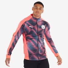 It forms part of the new 2020 2021 manchester city fc training range and is available to buy in junior sizes small boys, medium boys, large boys, xl boys. Puma Man City 19 20 Stadium Jacket Epl Georgia Peach Puma Black Jackets Mens Replica