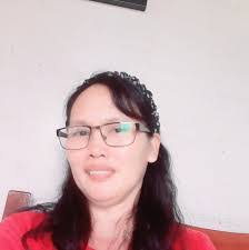 Elsa Meredith's Instagram, Twitter & Facebook