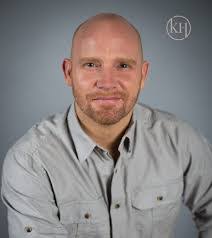 Amy Pelissier's Instagram, Twitter & Facebook