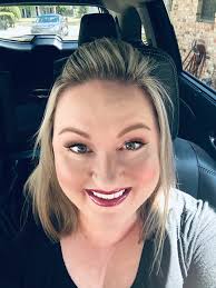 Decided to try this look today. I think I'm liking it!