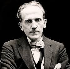 Alexander Milne's Instagram, Twitter & Facebook