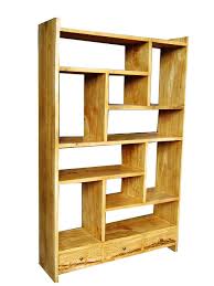 Selain material kayu yang terkenal kuat, saat ini juga sudah banyak penjual furniture yang menjual sekat pembatas ruangan dari kayu dengan berbagai desain yang cantik dan modern. Info Terpopuler 23 Rak Kayu Pembatas Ruangan