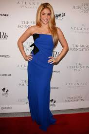Shakira style, mini dress, blue mini dress. Shakira Strapless Dress Shakira Fashion Looks Stylebistro