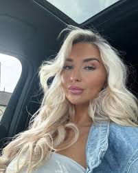 The most amazing day exploring where I used to live when I was little and  then a boat trip around parts of the island , couldn't have imagined a  better day! So