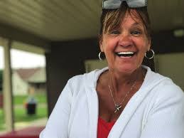 Elizabeth Mickelson's Instagram, Twitter & Facebook