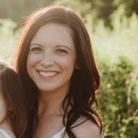 Danielle Hassett's Instagram, Twitter & Facebook