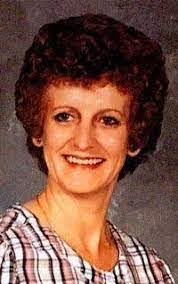 Estelle Crowe's Instagram, Twitter & Facebook