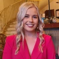 Emily Beecher's Instagram, Twitter & Facebook