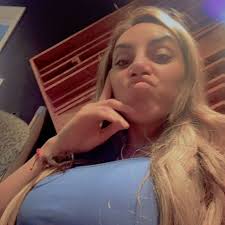 Savannah V The Original “La Mujer”