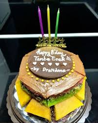 Ekonomis, unik dan nggak membosankan! 15 Makanan Pengganti Kue Ulang Tahun Puding Hingga Martabak