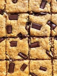 Banana Bread Blondies Eating With Em Recipe Banana Blondies Banana Chocolate Chip Healthy Vegan Desserts