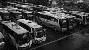 Aturan larangan mudik lebaran 2021 merupakan salah satu dari langkah penanganan meningkatnya kasus corona ini, baik tahun kemarin dan tahun ini. Stml0kw49npcim