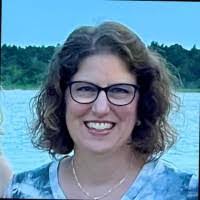 Kimberlee Bennett's Instagram, Twitter & Facebook