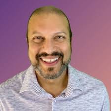 Kevin Davids's Instagram, Twitter & Facebook