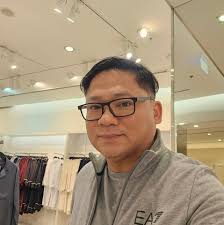 Police Staff Sergeant Jonel Nuezca shows remorse after the shooting  incident that killed a mother and son in Tarlac. In an interview, he  pleaded for support for his family as he is