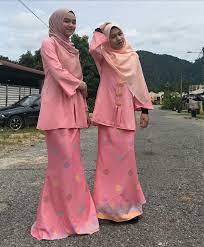 Hasil perkahwinan itu, abby dan norman dikurniakan tiga orang anak iaitu mohamed danish hakim, marissa dania hakim dan maria danisha hakim. Cantiknya Marissa Dania Sampai Kena Serbu Bergambar Masa Balik Raya Nona