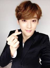 U-KISS' Kevin reaches a million followers