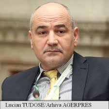 Adrian Mitroi: Mărirea salariului minim ar trebui făcută în trepte pentru a  fi mai ușor de digerat