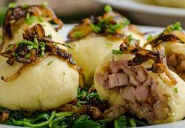 Cuál es la receta de los ñoquis rellenos con queso para comer en casa. Noquis Rellenos Una Receta Riquisima Y Muy Facil De Preparar
