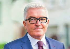 WEIHNACHTEN SCHENKT UNS ZEIT