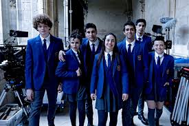 100% kostenlos online 3000+ serien. Das Internat Las Cumbres Bild Albert Salazar Asia Ortega Carlos Alcaide Daniela Rubio Gonzalo Diez 12 Von 13 Filmstarts De