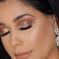 Close up eyeshadow videos are very difficult! Kudos to all the beauty gurus  who nail them! I hope you like my video, not the best but it’s something 🤎  , -, Details; #colourpop Good as Gold Eyeshadow ...