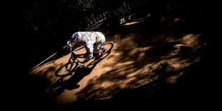Uniquement votre coupe de cheveux élégante ne se révèle pas comme vous l'aviez imaginé. Coupe Du Monde Vtt Descente Loic Bruni L Homme A Battre Aux Gets L Equipe