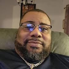 Darryl Woodson's Instagram, Twitter & Facebook