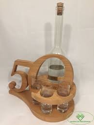 Geburtstagsgeschenk Aus Holz Wurmis Holzdeko Online Shop Holzgeschenke Geschenke Aus Holz Schnaps
