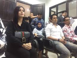 Marah saya, dia (hilda) bisa masuk ke rumah. Sidang Perdana Pembatalan Pernikahan Kriss Hatta Dan Hilda Vitria Ditunda Gara Gara Ini Okezone Celebrity