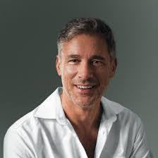 Daniel Pelton's Instagram, Twitter & Facebook