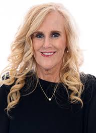 Debbie Buff's Instagram, Twitter & Facebook