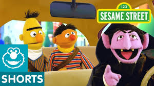 Sesame Street: Bert and Ernie Play Name that Animal
