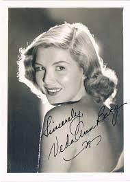 Ann Borg's Instagram, Twitter & Facebook