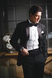 Dreamer expresses melancholic moments through the difficulties presented by the character, who creates a fantasy universe seeking to interact and accomplish things he cannot on his real plane. A Lovely Dreamer On Twitter Khan Shahrukh Khan Bollywood